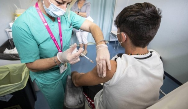 Първите детски ваксини срещу COVID 19 ще пристигнат в България на